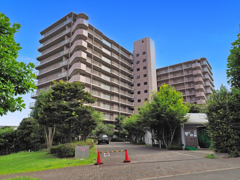 よこすか・四季の街パークヒルズ光の丘１番館