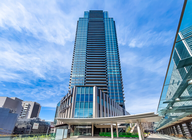 ＴＨＥ　ＹＯＫＯＨＡＭＡ　ＦＲＯＮＴ　ＴＯＷＥＲ