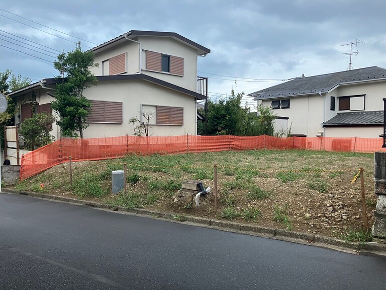 神奈川県鎌倉市西鎌倉４丁目(現地外観)