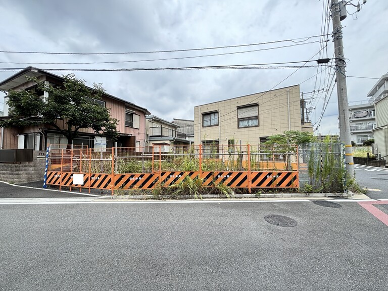 神奈川県横浜市保土ケ谷区星川３丁目(【現地写真】南西・南東の角地です)