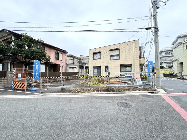 神奈川県横浜市保土ケ谷区星川３丁目(【現地写真】南西・南東の角地です)