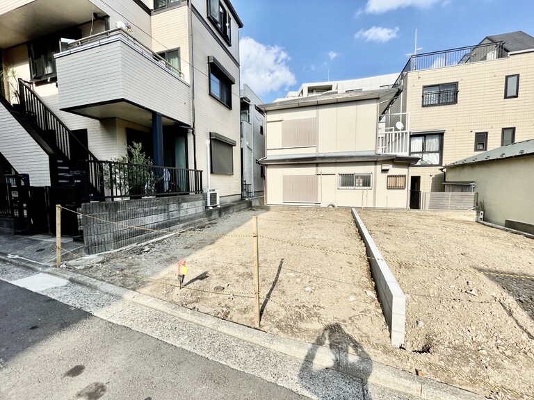 神奈川県横浜市中区初音町１丁目