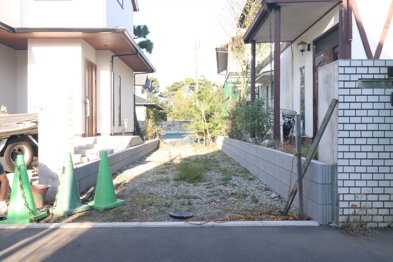 神奈川県藤沢市鵠沼松が岡２丁目(現地写真（通路部分幅員約3m）)