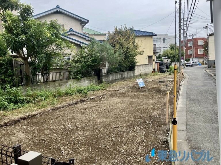 神奈川県川崎市中原区上小田中５丁目(・道路と高低差はございません・更地渡し・建築条件はございません)