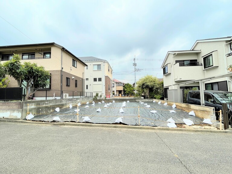 神奈川県横浜市青葉区あざみ野南２丁目(閑静な住宅街に佇む整形地（39.9坪）)