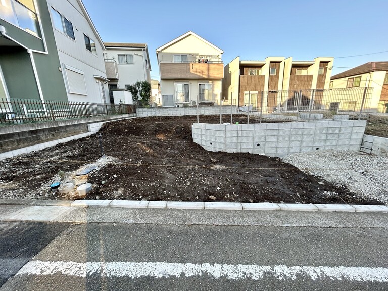 神奈川県横浜市青葉区さつきが丘(約148.45㎡の土地となっております。)