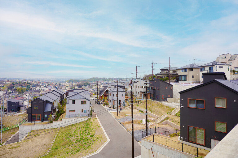 神奈川県横浜市青葉区大場町(現地より撮影（2022年7月撮影）)