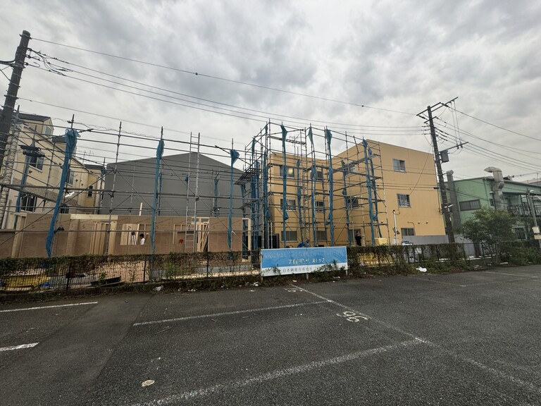 神奈川県川崎市川崎区浜町４丁目(新築建設中 2024年11月1日)