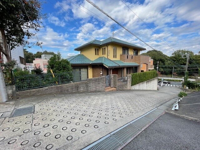 神奈川県川崎市宮前区犬蔵２丁目(現地写真（現況古屋あり・現況引渡）（現況引渡）)