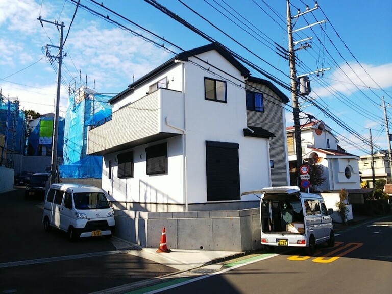 神奈川県横浜市緑区寺山町(建物外観（令和６年１１月１９日撮影）)