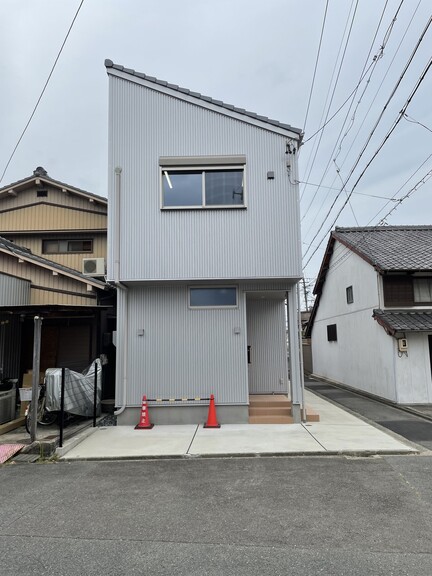 愛知県名古屋市西区枇杷島１丁目