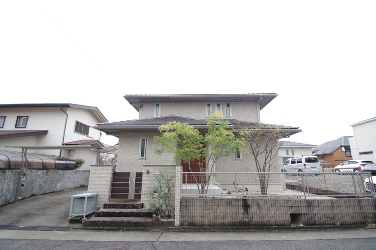 愛知県名古屋市緑区神の倉１丁目