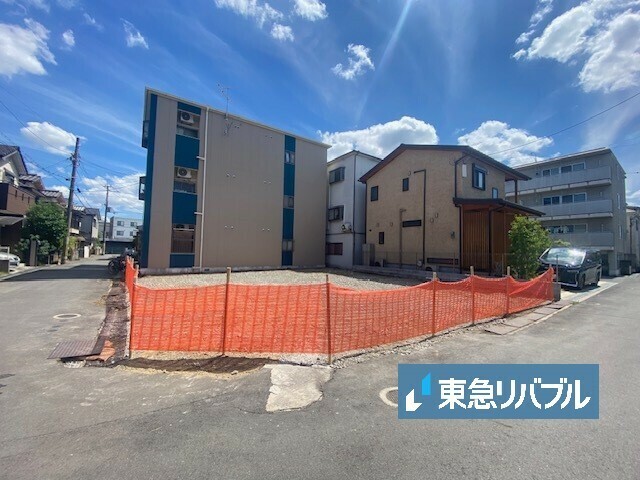 大阪府枚方市磯島茶屋町(現況：アスファルト敷。更地引渡)