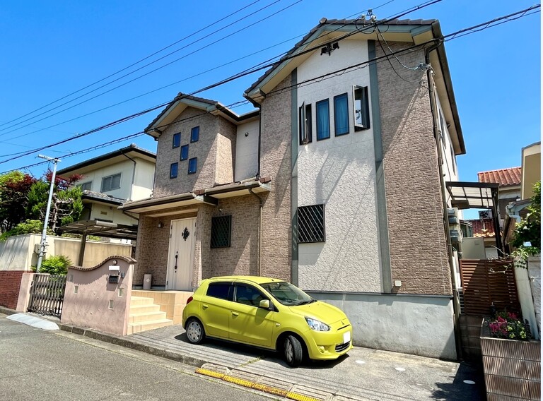 兵庫県川西市清和台東２丁目(外観写真 家具等は販売対象に含まれません。)