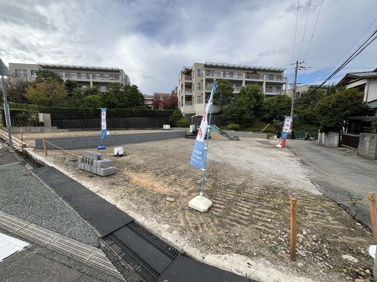 兵庫県宝塚市宝梅２丁目(現地外観)