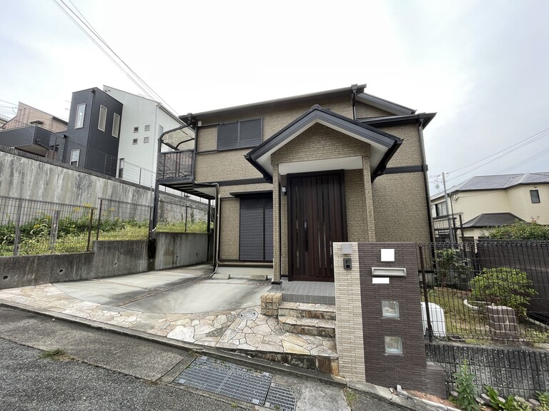 兵庫県川西市錦松台(外観写真)