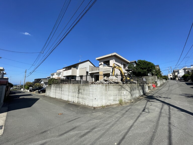 福岡県福岡市東区美和台１丁目(南・東の角地。更地引渡し（更地引渡）)