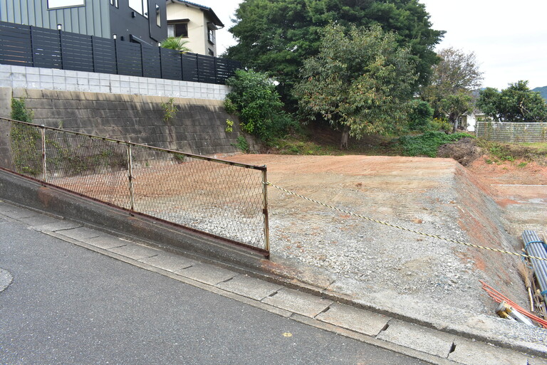 福岡県福岡市東区八田２丁目