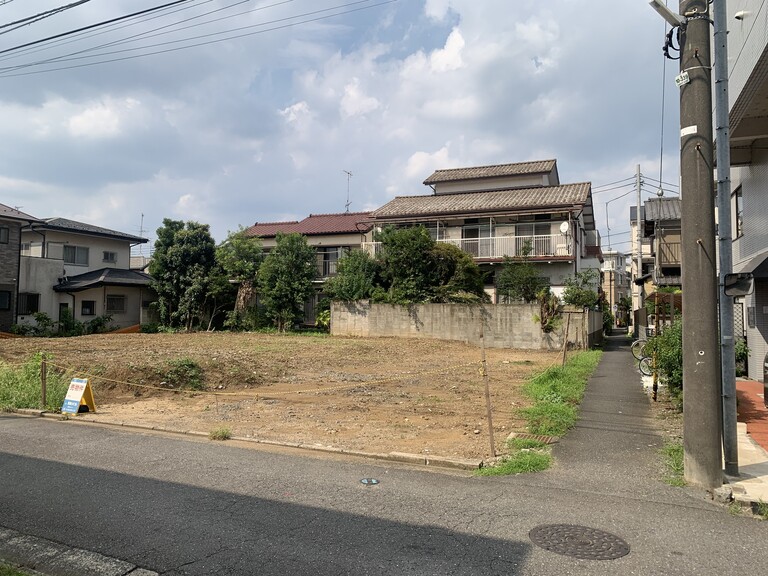 東京都武蔵野市関前５丁目(現地　※3区画全体の写真です)