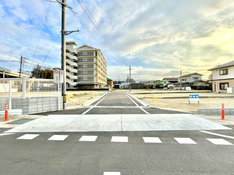 福岡県糸島市荻浦３丁目