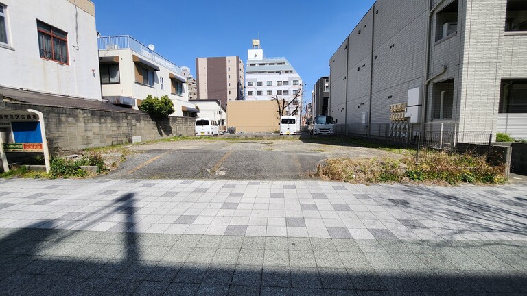 愛知県名古屋市瑞穂区堀田通８丁目(～外観写真①～西側道路より撮影)