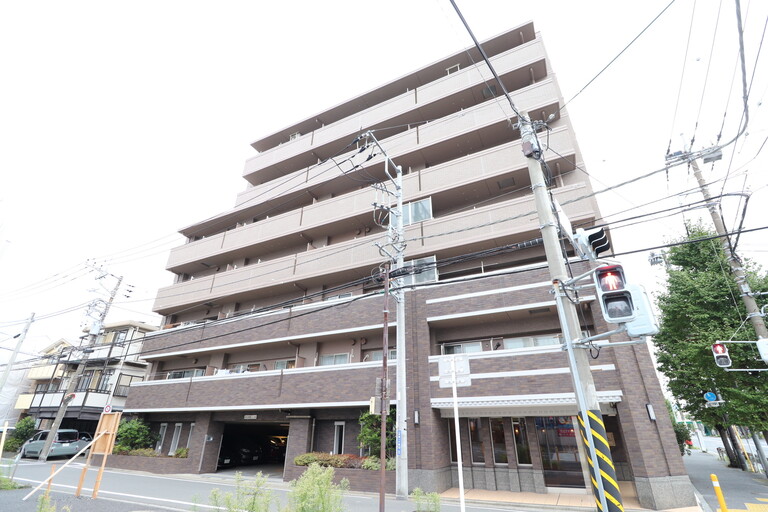 ナイスエスアリーナ横浜上大岡(外観)