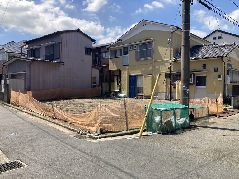 神奈川県横浜市南区井土ケ谷中町