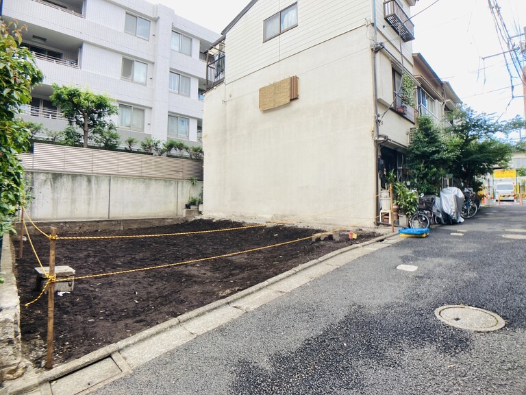 東京都世田谷区三軒茶屋２丁目(現況更地)