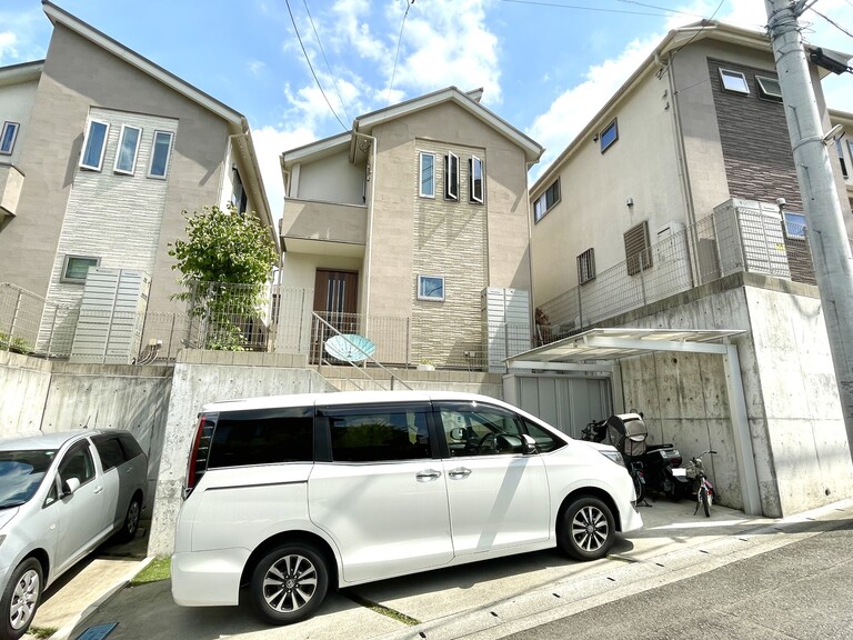 神奈川県横浜市青葉区あざみ野４丁目