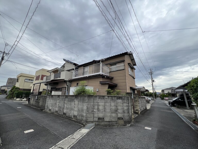 愛知県尾張旭市三郷町富丘