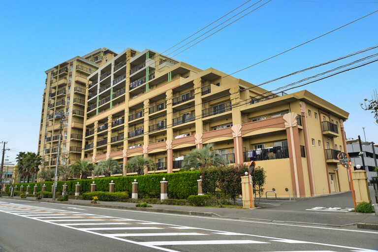 ココタウンヒルトップマリーナ(小田急江ノ島線 藤沢本町駅より徒歩18分の立地です。)