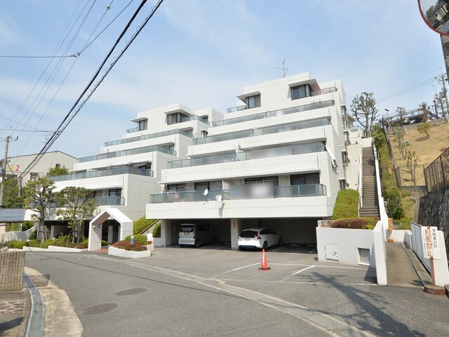 グランドメゾン東香里(外観)