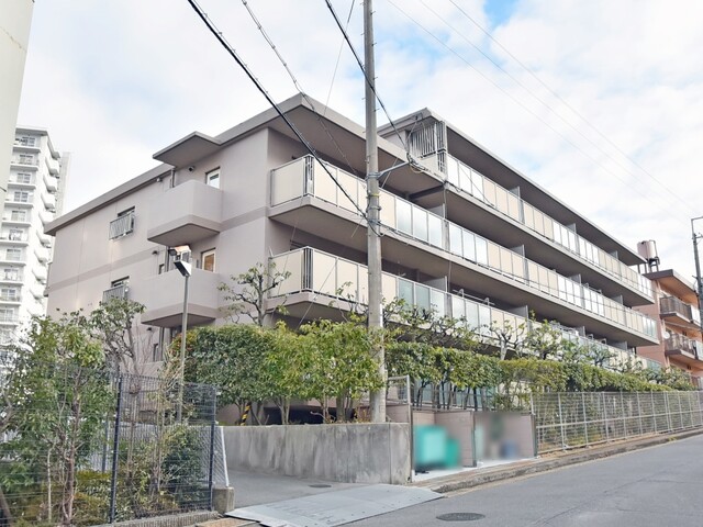 寝屋川東ファミリータウン南１番館(外観)