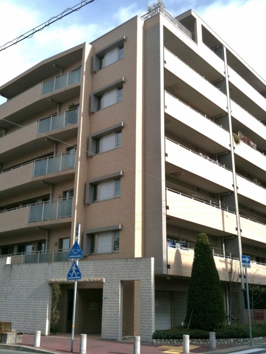 ローレルスクエア甲子園四番館(外観)