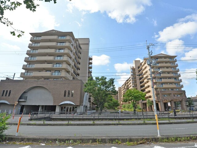 ファミールガーデン二条駅前南棟(外観)