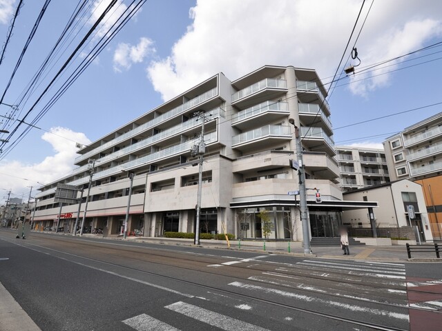 プレサンスロジェ太秦天神川駅前(外観)