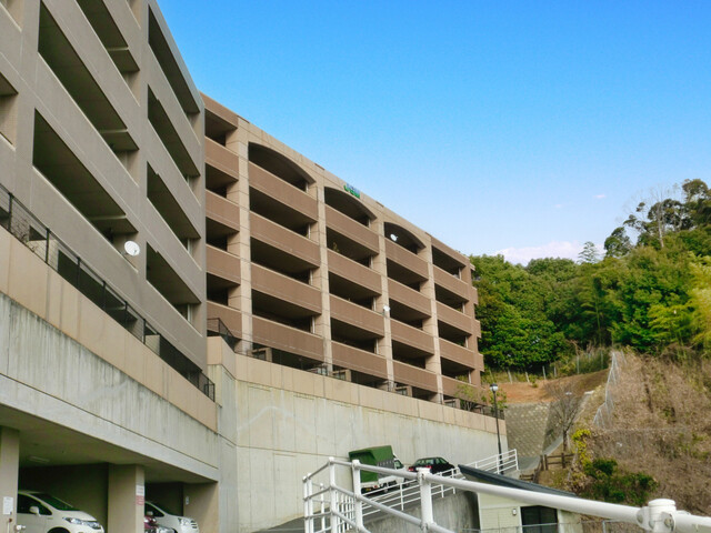 ヴェルデヒルズ名島河畔公園Ｆ棟（外観）