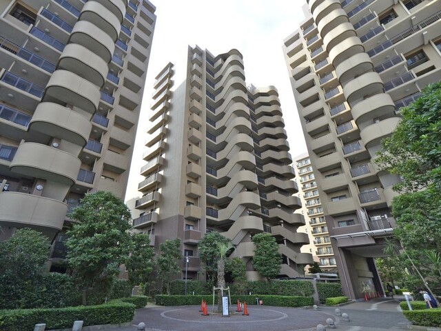 エステシティ海浜幕張弐番館(外観)