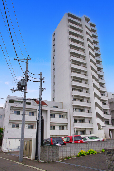 クレアホームズ新札幌(外観)