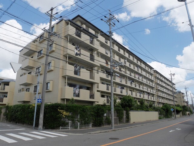 ライオンズマンション岩塚(外観)