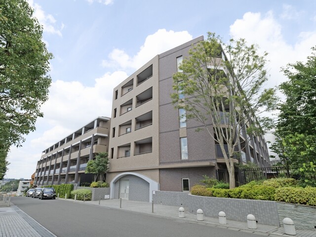 東急リバブル ドレッセ鷺沼の杜 アリーナフォレスト