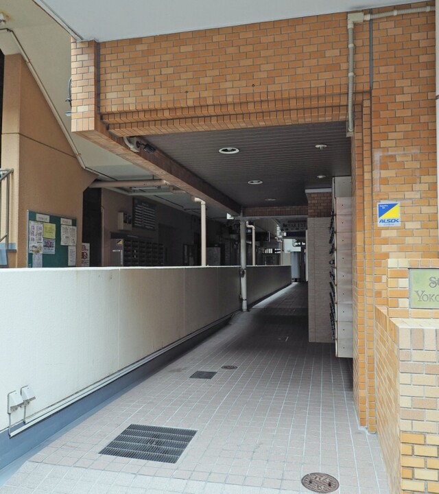 スターハイツ横須賀中央(エントランス)
