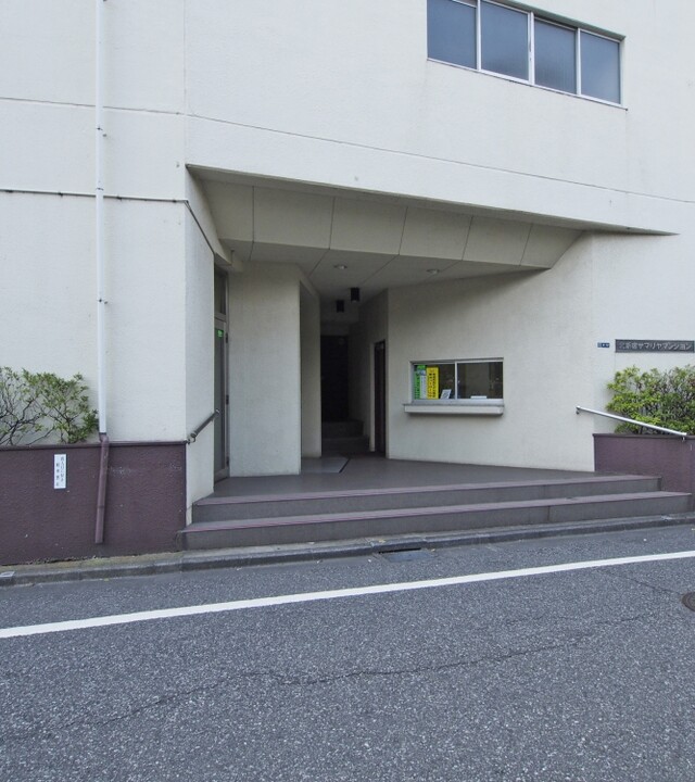 北新宿サマリヤマンション(アプローチ)