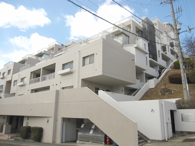 東急リバブル ロイヤルヒルズ箕面a棟