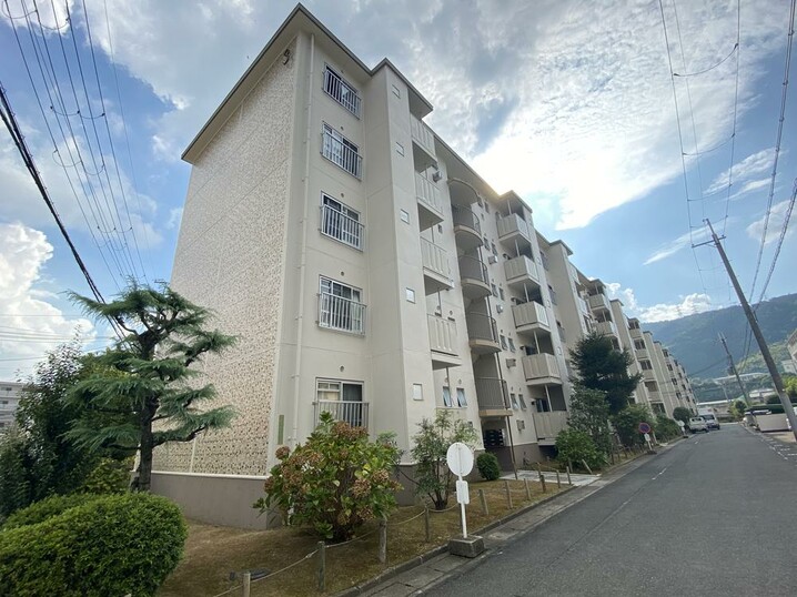 東急リバブル 三島郡島本町青葉の中古マンション