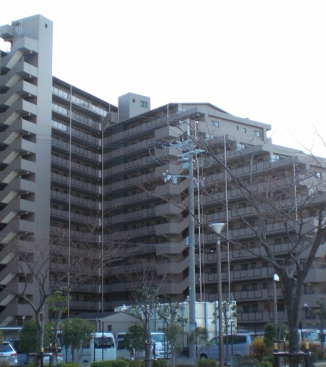 ファミールハイツ上野芝３番館(外観)