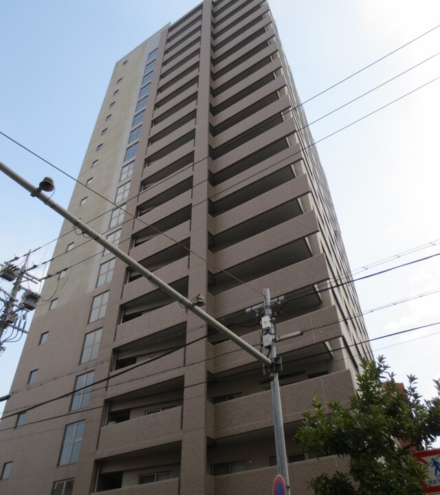 ディークラディア鶴見アクロスタワー(外観)