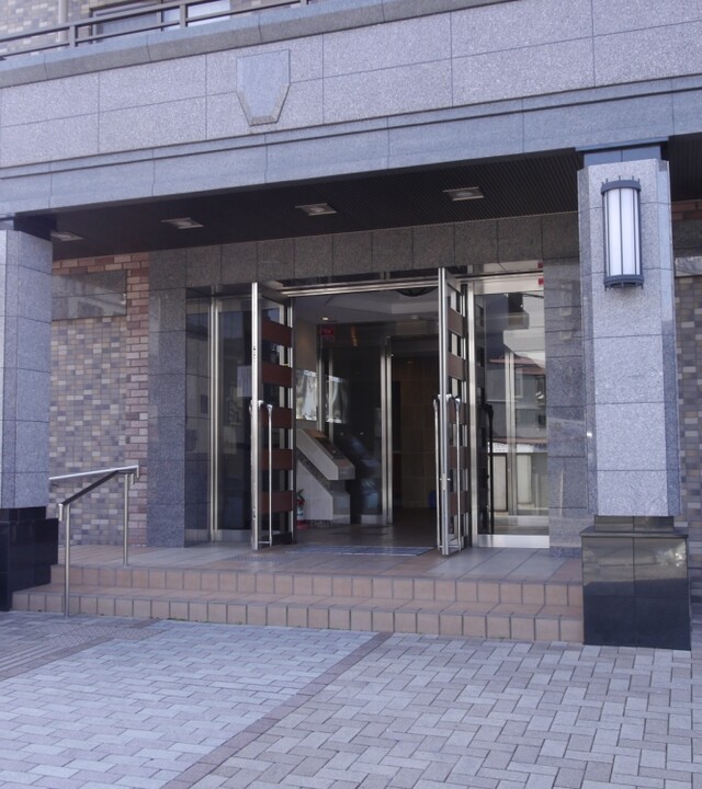 パデシオン石田駅前(エントランス)