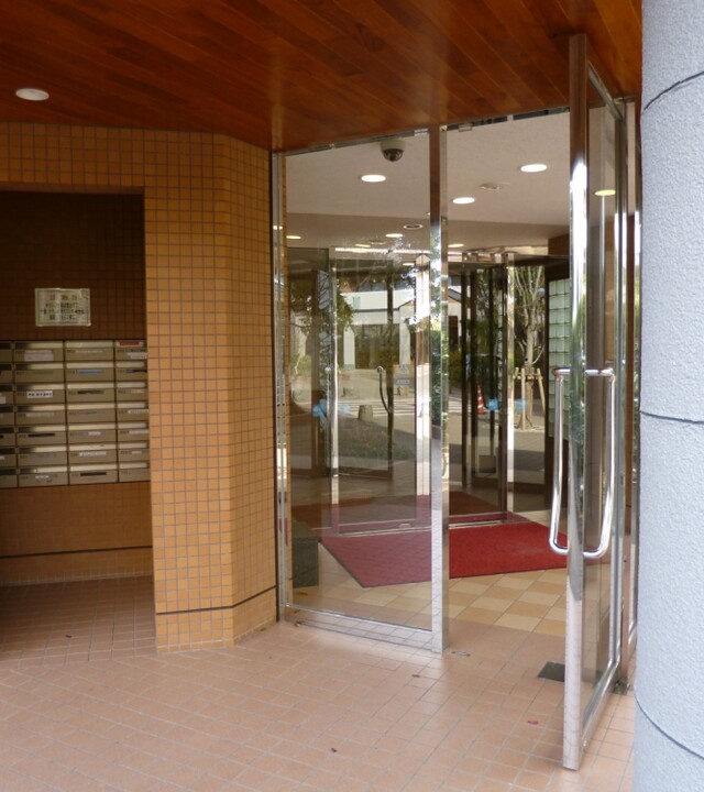 西福岡マリナタウンクレアコースト１番館(エントランス)