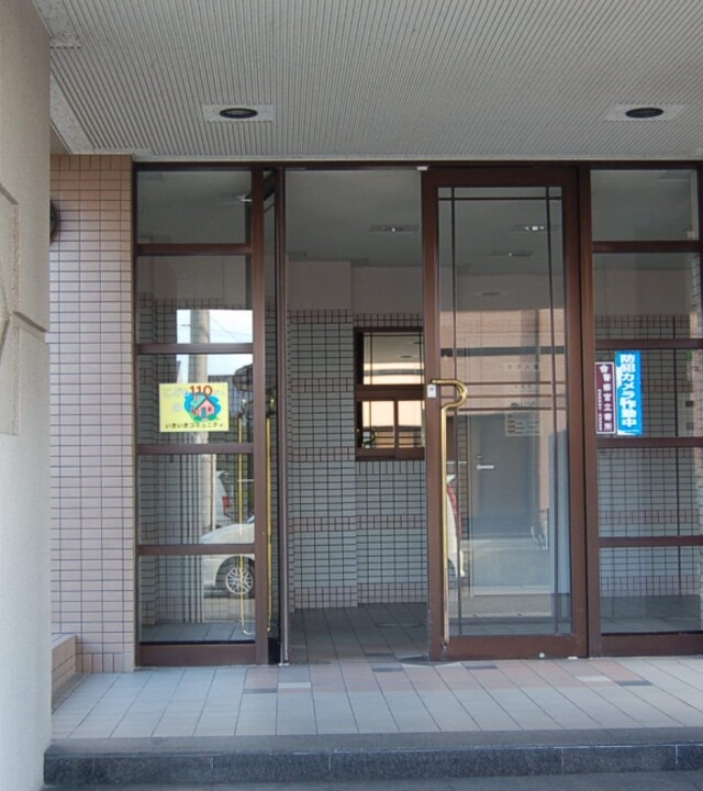 コモドヒル須恵中央駅前(エントランス)
